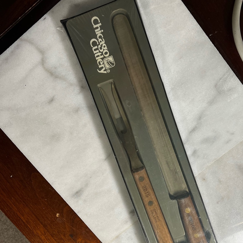 Chicago Cutlery 2 piece Walnut Tradition Knife Set NEW! Slicer RB10S & Fork 201S - Picture 5 of 5